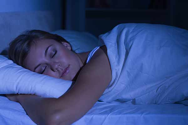 Forbedring af søvn kan markant reducere hovedpineanfald, viser den nye undersøgelse.