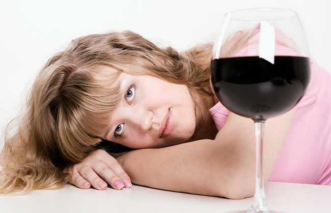 Drik et glas rødvin dagligt og din risiko for depression falder.